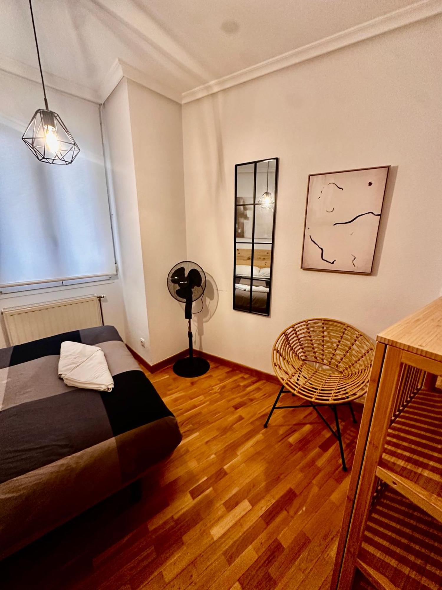 Atuaire Home Balcon Con Vistas A La Catedral De Бургос Экстерьер фото